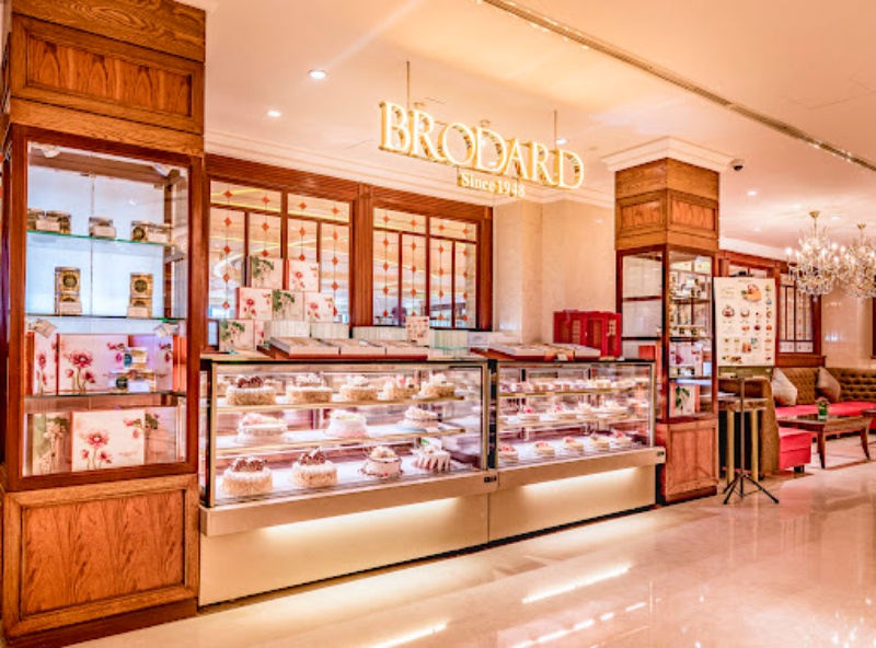 Tiệm bánh ngọt Pháp Brodard Bakery chính là lựa chọn hàng đầu của nhiều gia đình.